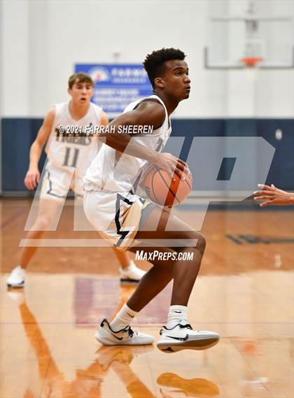 Thumbnail 3 in Klein Oak @ Klein Collins photogallery.