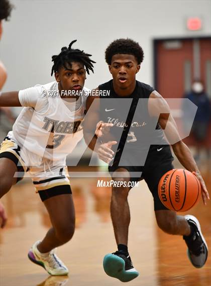 Thumbnail 3 in Klein Oak @ Klein Collins photogallery.