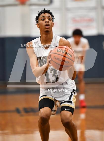 Thumbnail 3 in Klein Oak @ Klein Collins photogallery.