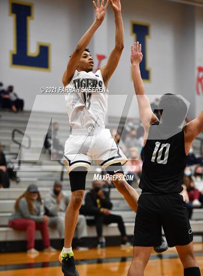 Thumbnail 3 in Klein Oak @ Klein Collins photogallery.