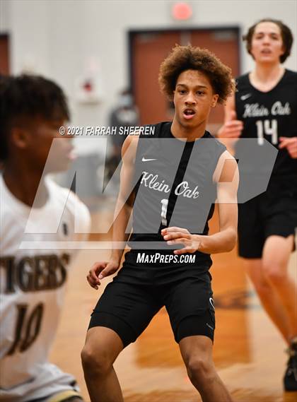 Thumbnail 1 in Klein Oak @ Klein Collins photogallery.