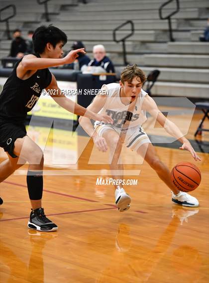 Thumbnail 3 in Klein Oak @ Klein Collins photogallery.