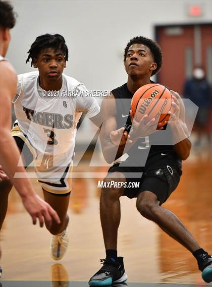 Thumbnail 1 in Klein Oak @ Klein Collins photogallery.