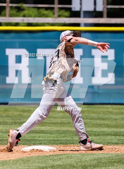 Thumbnail 2 in Wallkill vs. Cornwall Central (Section 9 Class A Final) photogallery.