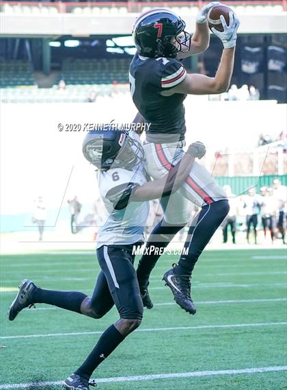 Thumbnail 2 in Lovejoy vs Mansfield Timberview (UIL 5A Regional) photogallery.