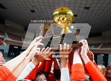 Thumbnail 3 in Corona del Sol vs. Hamilton (AIA 6A Finals Awards) photogallery.