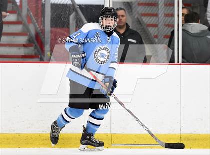 Thumbnail 2 in Mamaroneck vs. Suffern (Section 1 Division 1 Final) photogallery.