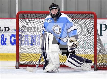 Thumbnail 3 in Mamaroneck vs. Suffern (Section 1 Division 1 Final) photogallery.