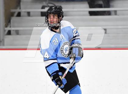 Thumbnail 3 in Mamaroneck vs. Suffern (Section 1 Division 1 Final) photogallery.
