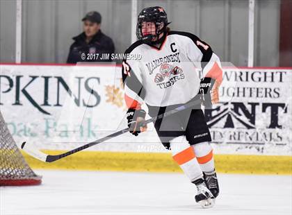 Thumbnail 3 in Mamaroneck vs. Suffern (Section 1 Division 1 Final) photogallery.