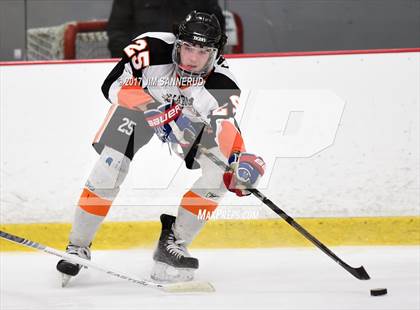 Thumbnail 2 in Mamaroneck vs. Suffern (Section 1 Division 1 Final) photogallery.