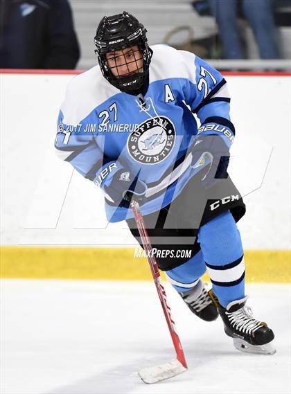 Thumbnail 3 in Mamaroneck vs. Suffern (Section 1 Division 1 Final) photogallery.
