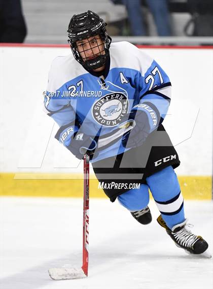 Thumbnail 1 in Mamaroneck vs. Suffern (Section 1 Division 1 Final) photogallery.