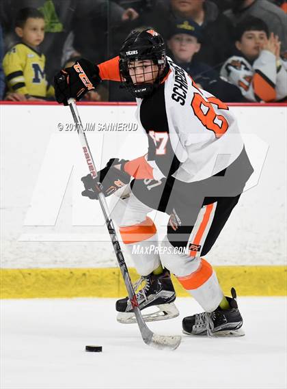 Thumbnail 3 in Mamaroneck vs. Suffern (Section 1 Division 1 Final) photogallery.