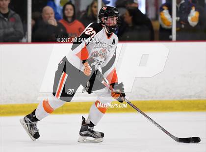 Thumbnail 3 in Mamaroneck vs. Suffern (Section 1 Division 1 Final) photogallery.