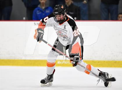 Thumbnail 3 in Mamaroneck vs. Suffern (Section 1 Division 1 Final) photogallery.