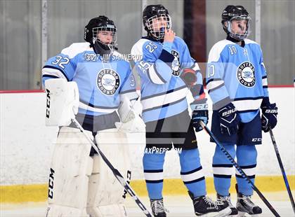 Thumbnail 3 in Mamaroneck vs. Suffern (Section 1 Division 1 Final) photogallery.