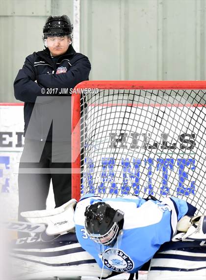 Thumbnail 3 in Mamaroneck vs. Suffern (Section 1 Division 1 Final) photogallery.