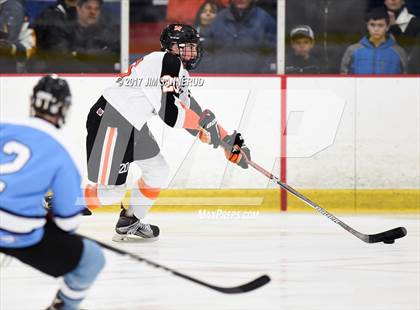Thumbnail 2 in Mamaroneck vs. Suffern (Section 1 Division 1 Final) photogallery.