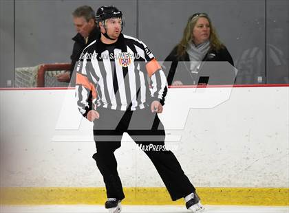 Thumbnail 3 in Mamaroneck vs. Suffern (Section 1 Division 1 Final) photogallery.