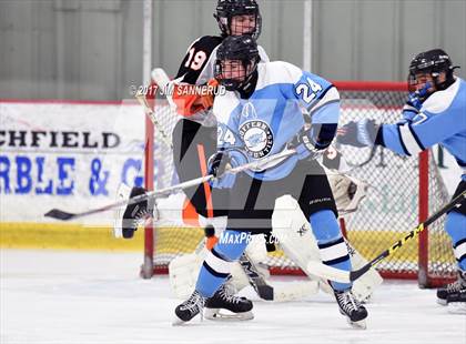 Thumbnail 1 in Mamaroneck vs. Suffern (Section 1 Division 1 Final) photogallery.