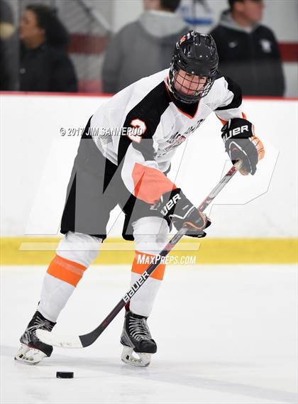 Thumbnail 1 in Mamaroneck vs. Suffern (Section 1 Division 1 Final) photogallery.