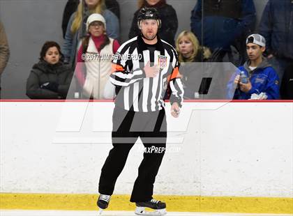 Thumbnail 3 in Mamaroneck vs. Suffern (Section 1 Division 1 Final) photogallery.
