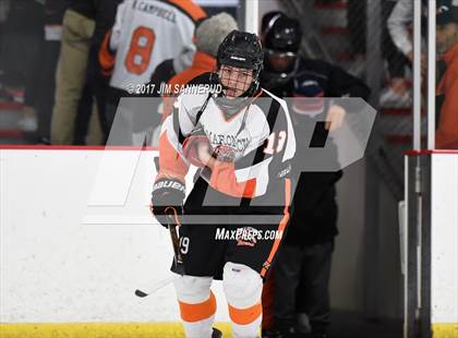 Thumbnail 2 in Mamaroneck vs. Suffern (Section 1 Division 1 Final) photogallery.