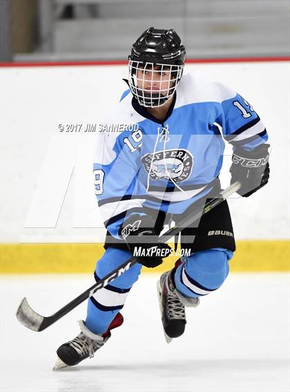 Thumbnail 3 in Mamaroneck vs. Suffern (Section 1 Division 1 Final) photogallery.