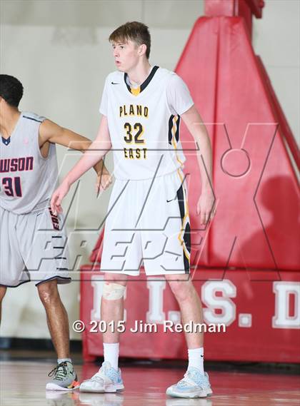 Thumbnail 2 in Plano East vs. Dawson (McDonald's Texas Invitational) photogallery.