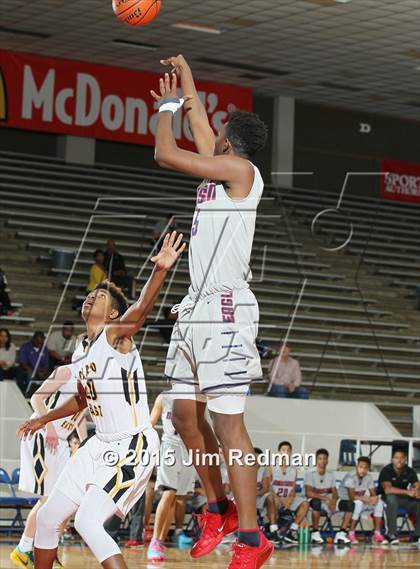 Thumbnail 2 in Plano East vs. Dawson (McDonald's Texas Invitational) photogallery.