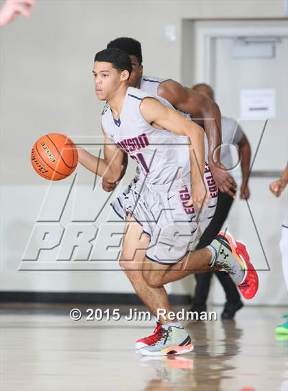 Thumbnail 1 in Plano East vs. Dawson (McDonald's Texas Invitational) photogallery.
