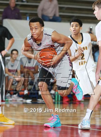 Thumbnail 1 in Plano East vs. Dawson (McDonald's Texas Invitational) photogallery.