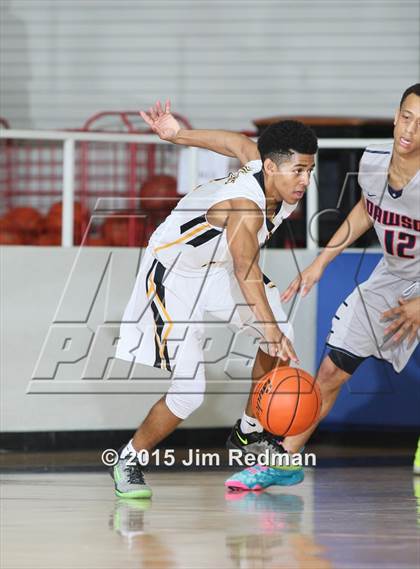 Thumbnail 2 in Plano East vs. Dawson (McDonald's Texas Invitational) photogallery.