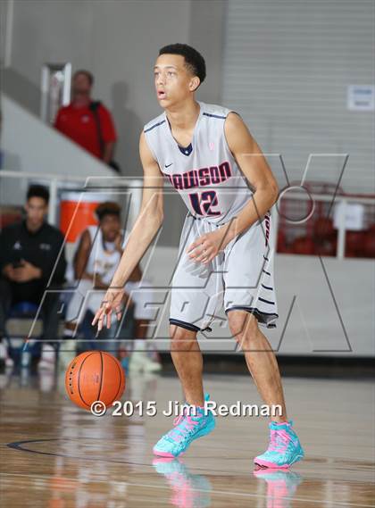 Thumbnail 1 in Plano East vs. Dawson (McDonald's Texas Invitational) photogallery.