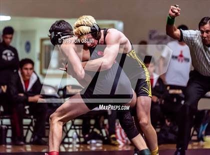 Thumbnail 3 in Rio Mesa @ Ventura photogallery.