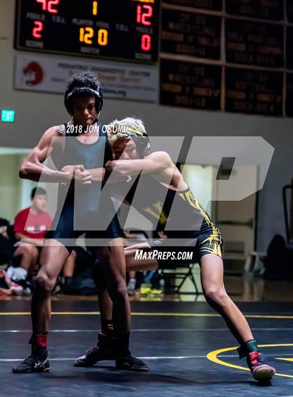 Thumbnail 2 in Rio Mesa @ Ventura photogallery.