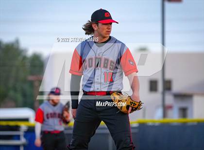 Thumbnail 1 in Combs @ Mesquite photogallery.