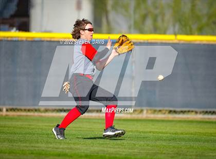Thumbnail 1 in Combs @ Mesquite photogallery.