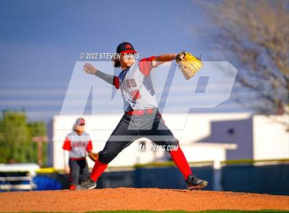 Thumbnail 1 in Combs @ Mesquite photogallery.