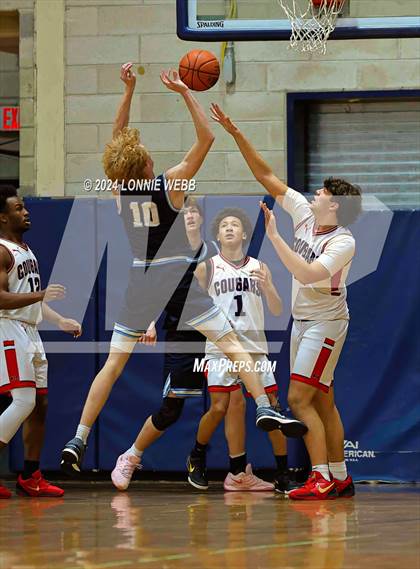 Thumbnail 3 in St. John The Baptist vs Wilton (New York Holiday Invitational) photogallery.