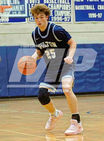 Thumbnail 3 in St. John The Baptist vs Wilton (New York Holiday Invitational) photogallery.
