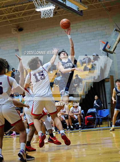 Thumbnail 1 in St. John The Baptist vs Wilton (New York Holiday Invitational) photogallery.