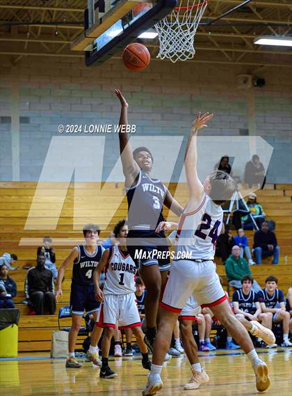 Thumbnail 2 in St. John The Baptist vs Wilton (New York Holiday Invitational) photogallery.