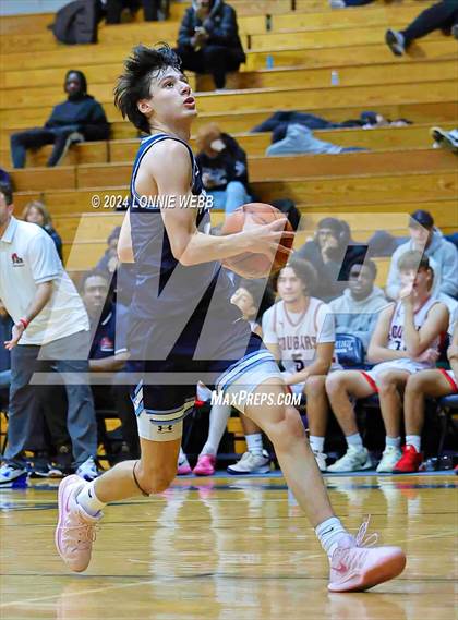 Thumbnail 2 in St. John The Baptist vs Wilton (New York Holiday Invitational) photogallery.