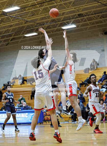 Thumbnail 1 in St. John The Baptist vs Wilton (New York Holiday Invitational) photogallery.