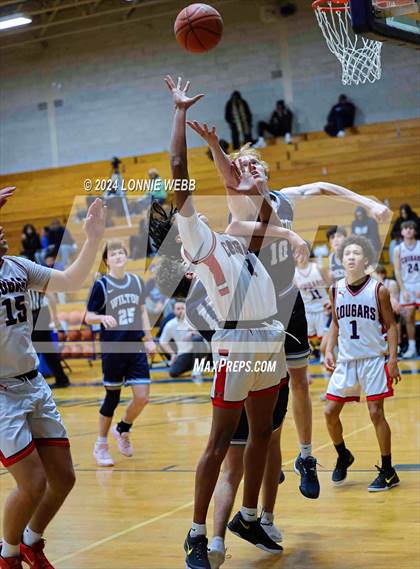 Thumbnail 2 in St. John The Baptist vs Wilton (New York Holiday Invitational) photogallery.