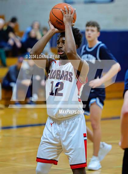 Thumbnail 3 in St. John The Baptist vs Wilton (New York Holiday Invitational) photogallery.