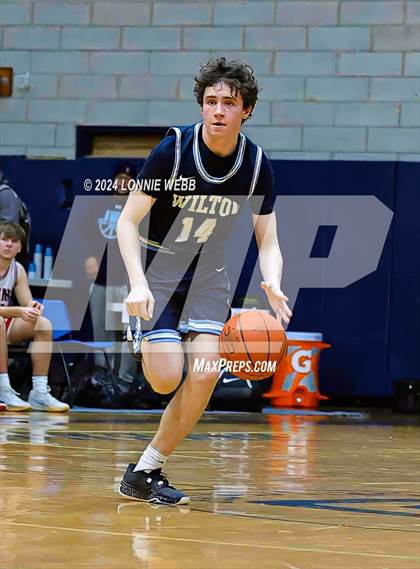Thumbnail 1 in St. John The Baptist vs Wilton (New York Holiday Invitational) photogallery.