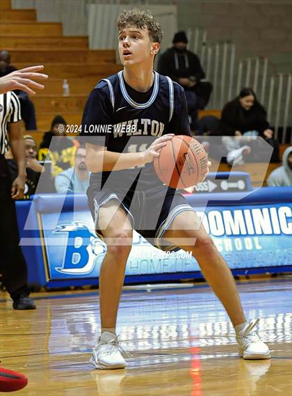 Thumbnail 2 in St. John The Baptist vs Wilton (New York Holiday Invitational) photogallery.
